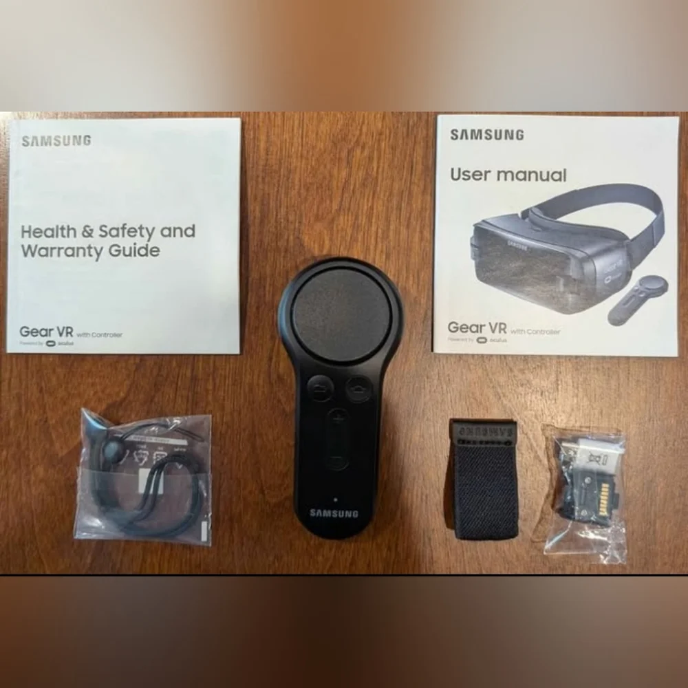 Samsung Gear VR with Controller - Black
